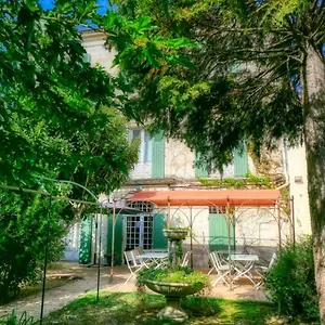 2* Hotel Au Saint Roch - Et Jardin