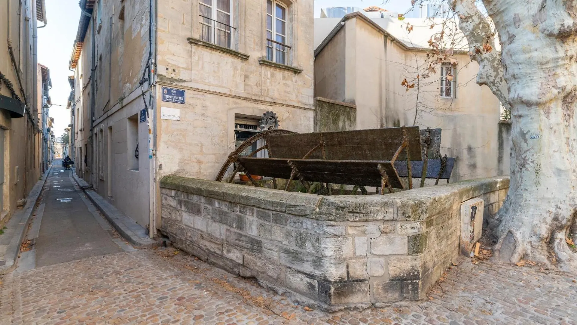 Le Suisse Apartment Avignon France