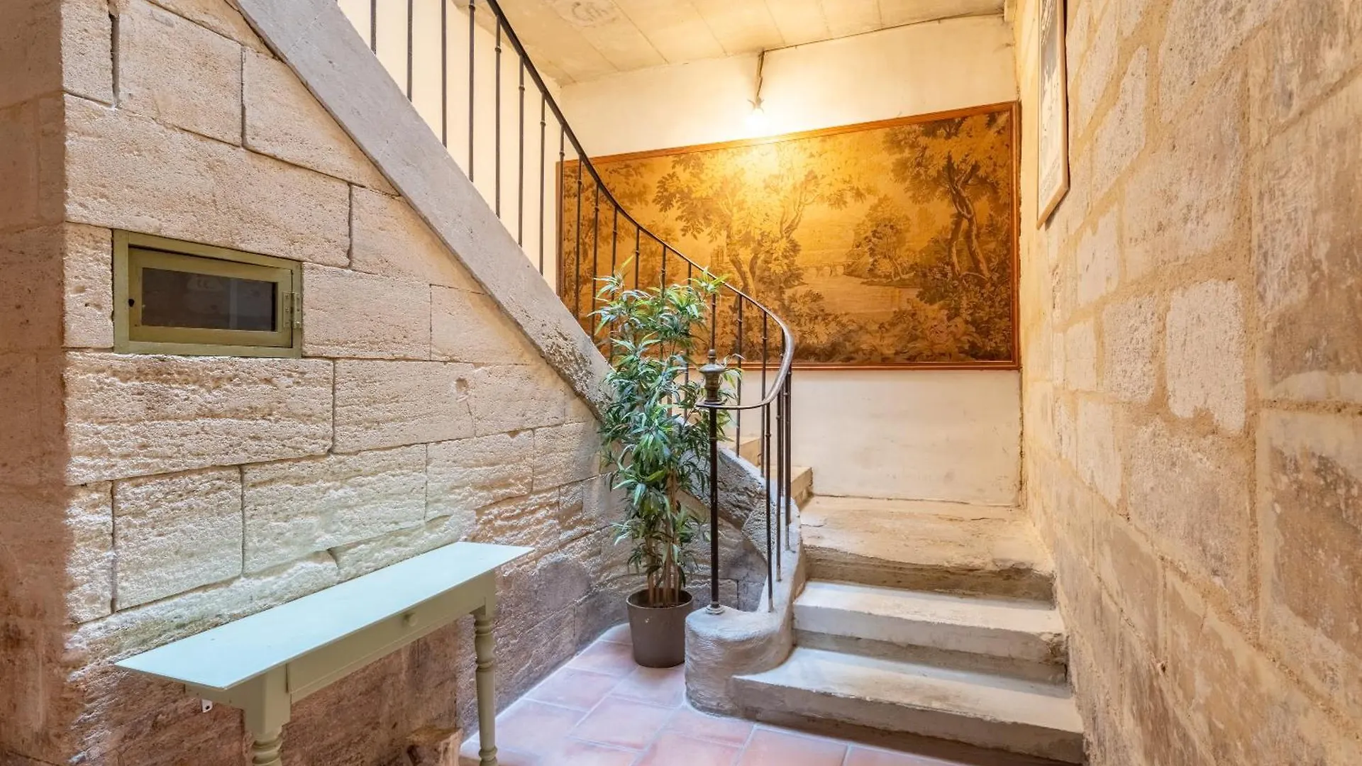 Le Suisse Apartment Avignon